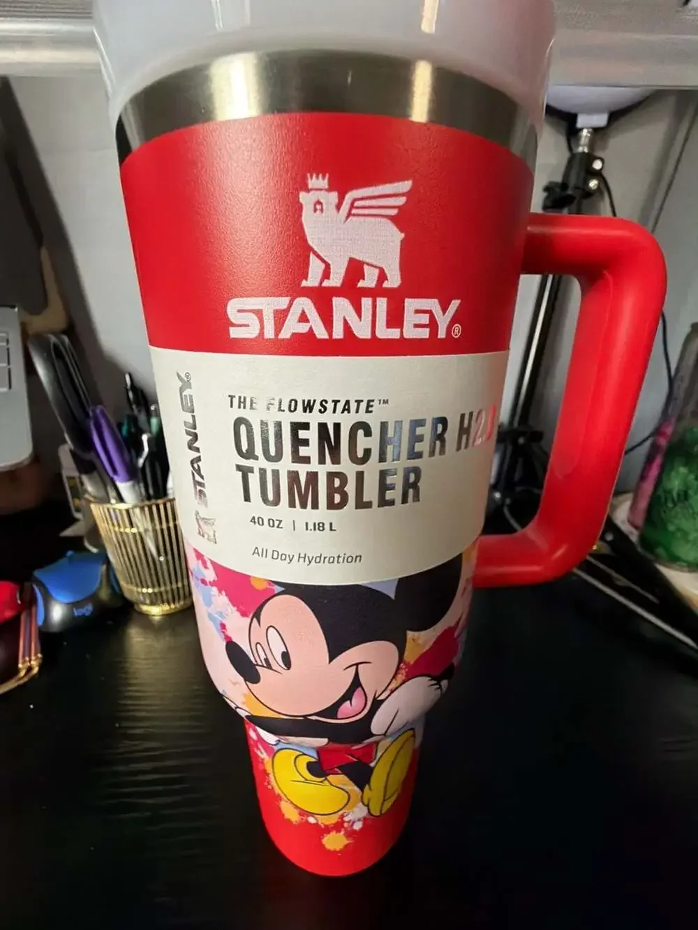 Stanley The Flowstate Quencher H2.0 40 oz Disney Mickey Mouse Tumbler - Picture 2 of 3